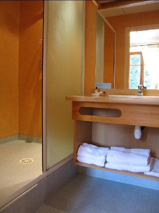 Hôtel La Clairière Chambon-sur-Dolore Quarto foto